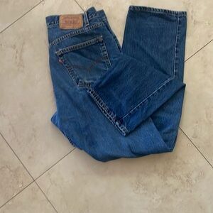 LEVI’S style 505 zippered front men’s jeans